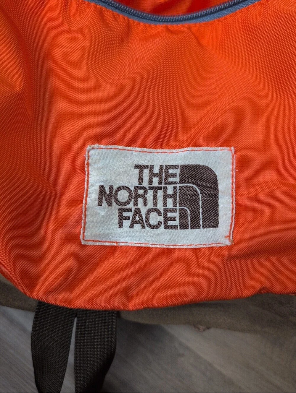 VINTAGE 1970’s TNF THE NORTH FACE  ORANGE BROWN & WHITE LABEL DAY BACKPACK